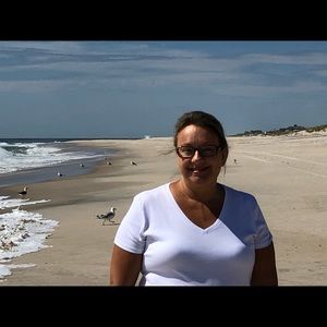 Meet your Posher, Laurie